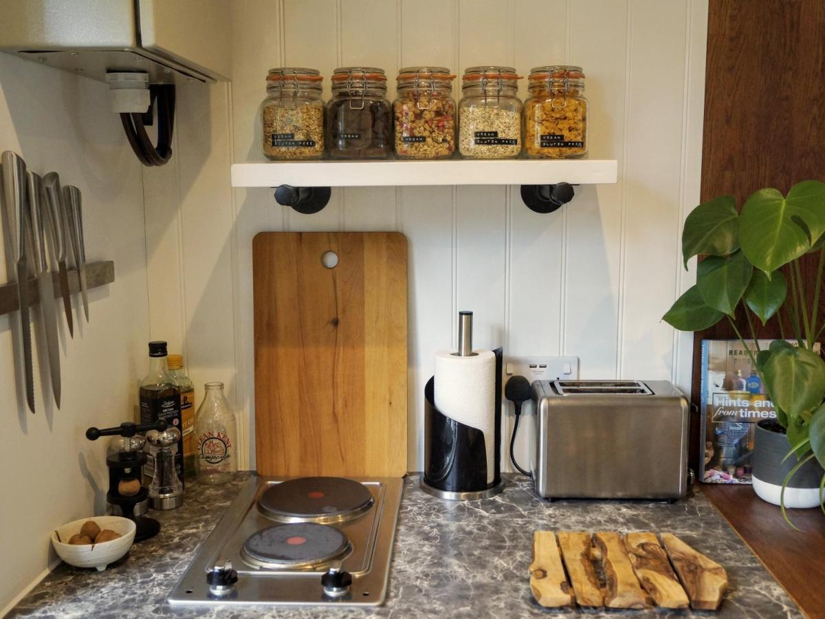 The Walnut, Meopham - A Private Retreat Rural Location别墅 外观 照片